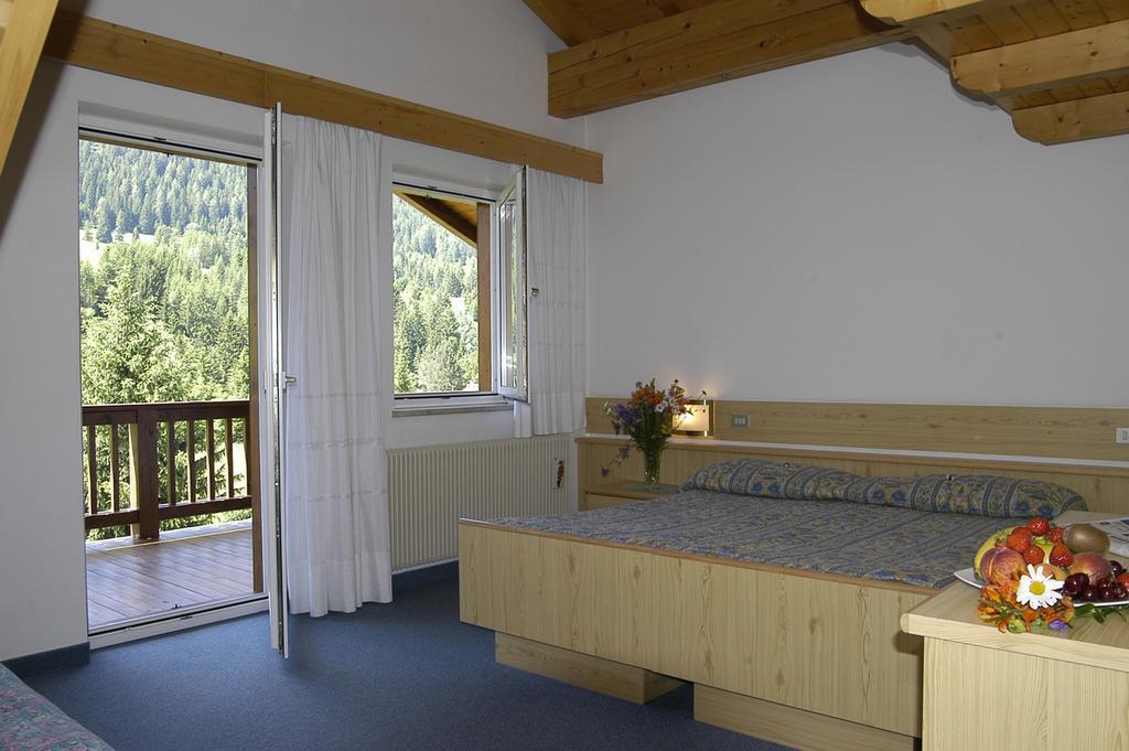 Debra Park Hotel Моэна Экстерьер фото